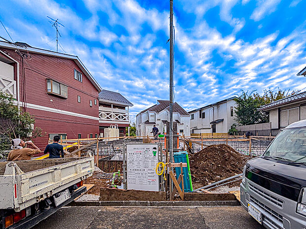これから理想の住まいが完成していきます。現地（2025年10月）撮影