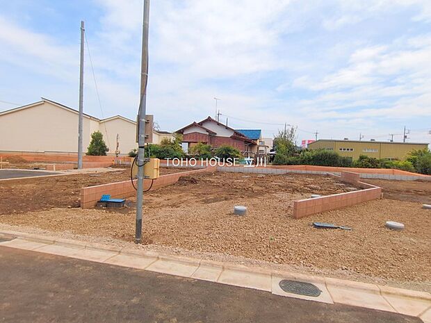 前面道路含む現地 （2025年11月05日撮影）