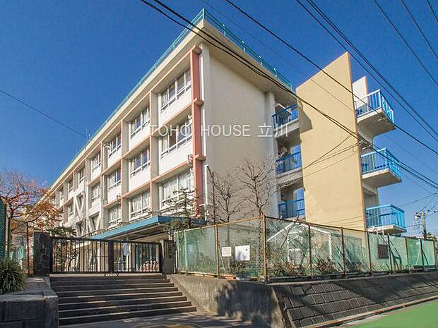 三鷹市立大沢台小学校まで約1718m