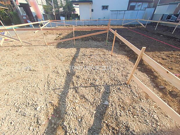 前面道路含む現地 （2025年11月04日撮影）