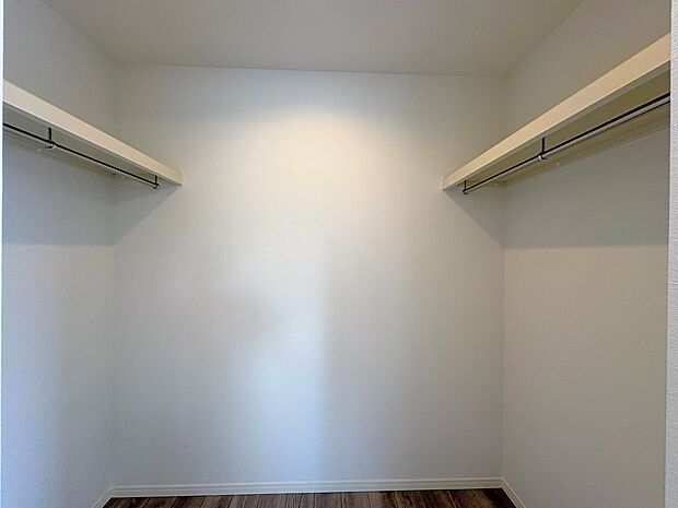 各居室収納完備。7.45帖の洋室にはWIC完備です。