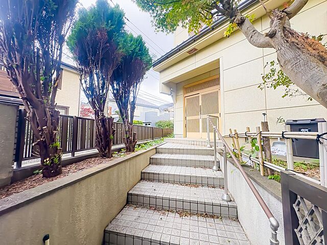 玄関 八王子市散田町3丁目