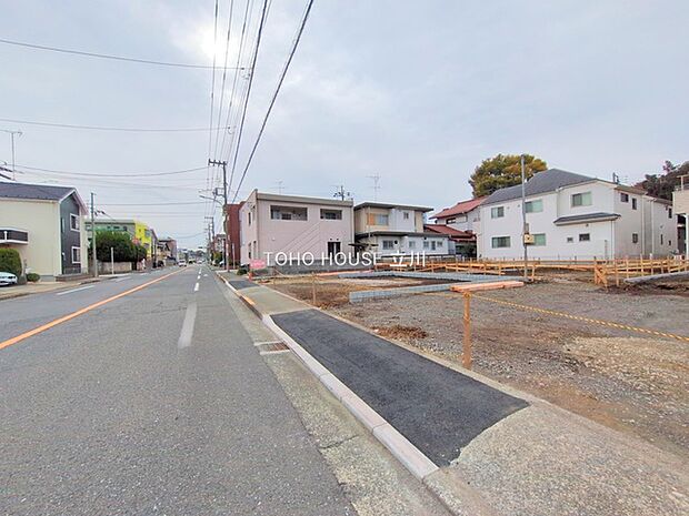 前面道路含む現地 （2025年11月13日撮影）