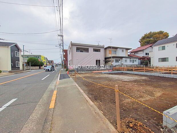 前面道路含む現地 （2025年11月13日撮影）