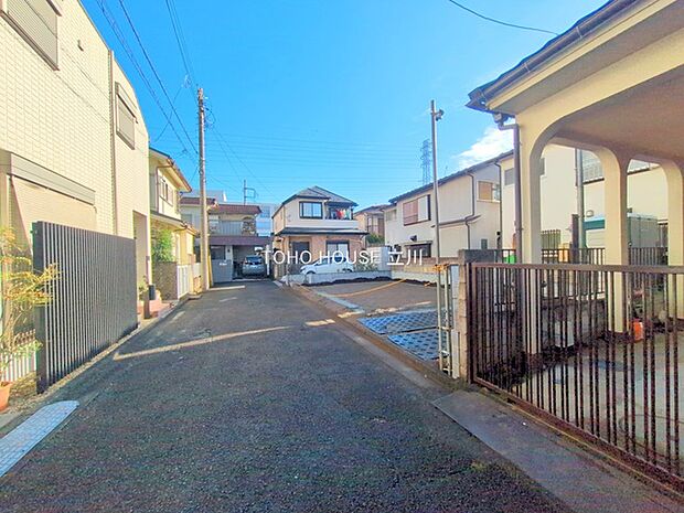 前面道路含む現地 （2025年11月10日撮影）