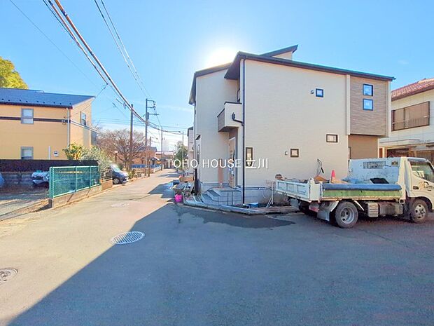 前面道路含む現地 （2025年12月08日撮影）