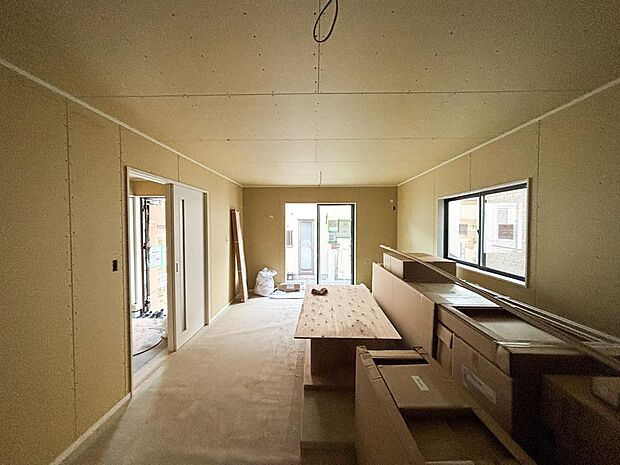 2026年1月完成予定となっております。現地ご内見可能ですのでお気軽にお問い合わせください