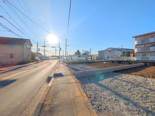 前面道路含む現地 （2025年12月10日撮影）