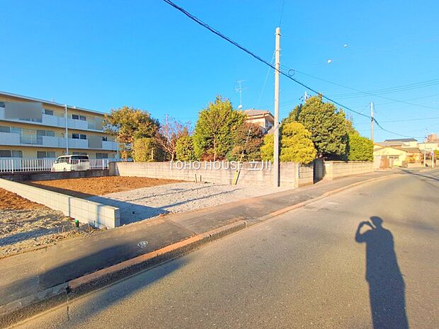 前面道路含む現地 （2025年12月10日撮影）