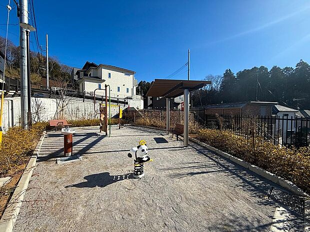 新規分譲住宅地の敷地内新設公園