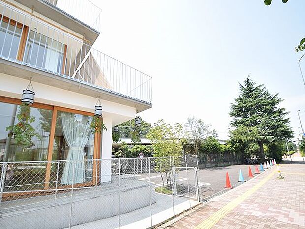 ふじ幼稚園　240ｍ