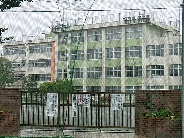 福生市立福生第六小学校 430m