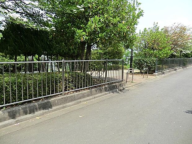 上野町公園まで約851m