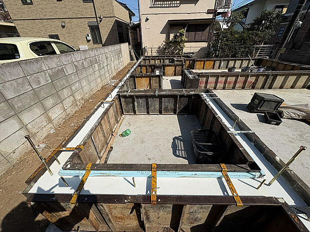 現地をご見学いただき、周辺の完成物件で建物をイメージしていただけます。(2026年2月23日現在)