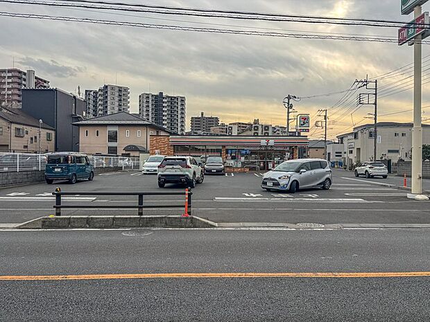 セブン-イレブン 新座野火止5丁目店まで約600m