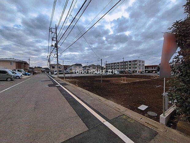 前面道路含む現地 (2026年03月09日撮影)