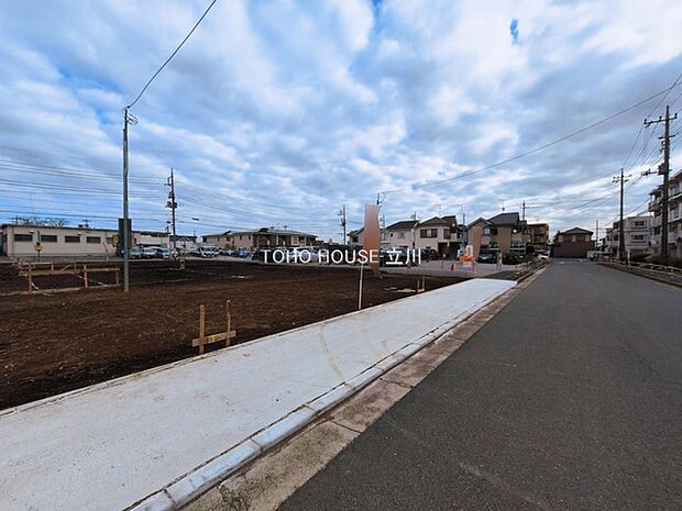 前面道路含む現地 (2026年03月09日撮影)