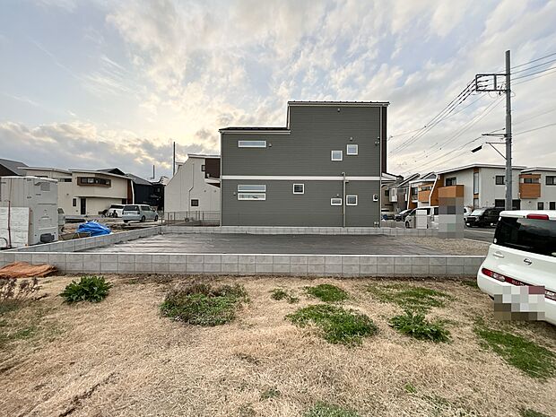 物件外観(2026年3月6日撮影、4月中旬完成予定)