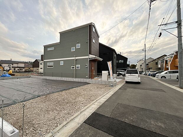 物件外観(2026年3月6日撮影、4月中旬完成予定)