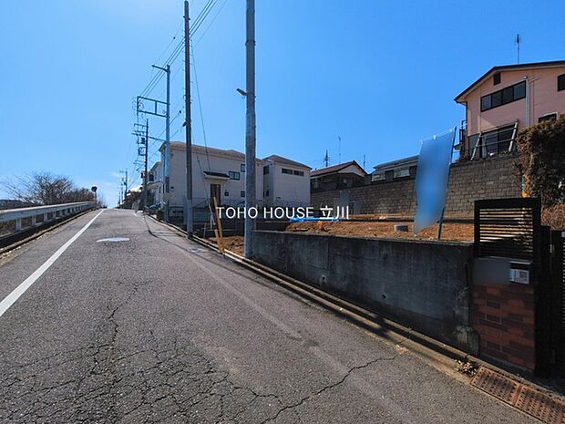 前面道路含む現地 (2026年03月09日撮影)