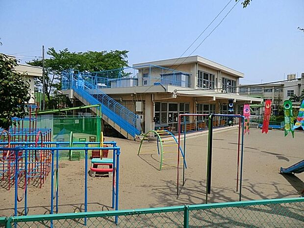 屋城保育園 890m