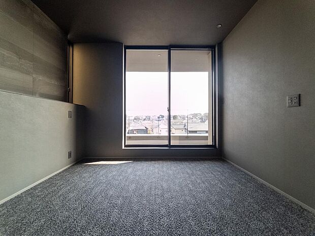 住まう方でカスタマイズしていただけるシンプルなデザインの内装。ご自身で素敵な空間を創り上げられます。