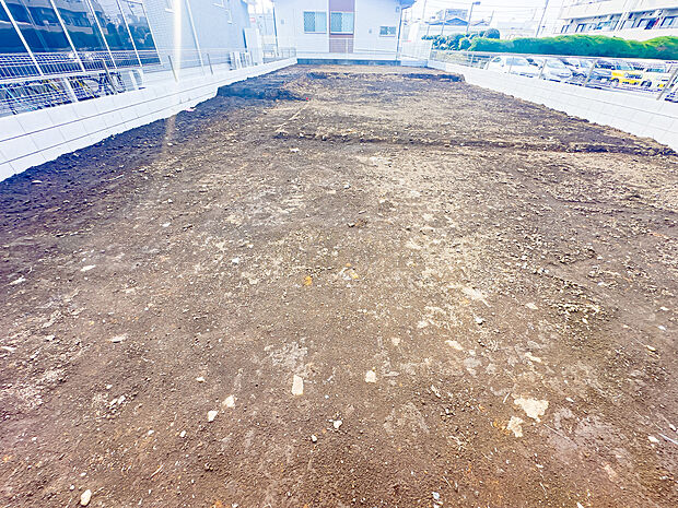 キッチンスペースにはパントリー、玄関には収納力を誇るシューズインクローゼットをご用意しております。2026/3/29撮影