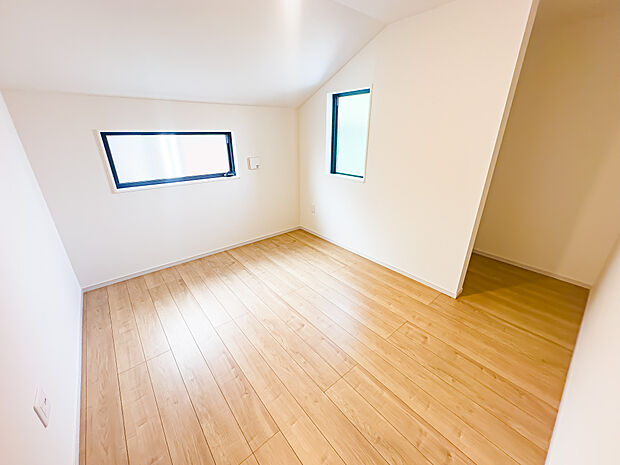 子供部屋や書斎、テレワークルームなどにするにも丁度良い広さの居室。使い方は貴方次第です。2026/3/29撮影
