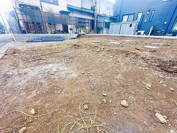 この場所が、故郷になる。住まいには思いが宿り、やがて住まう人の特別な場所へと昇華されていきます。現地（2026年4月）撮影