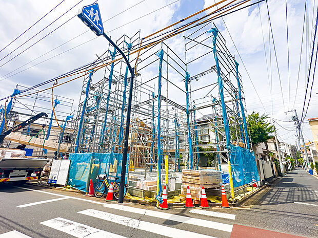 住まいには気付きがあり、住まうごとに様々な角度から違う顔を見せてくれます。新生活は小さな発見の連続です。2026/4/25撮影