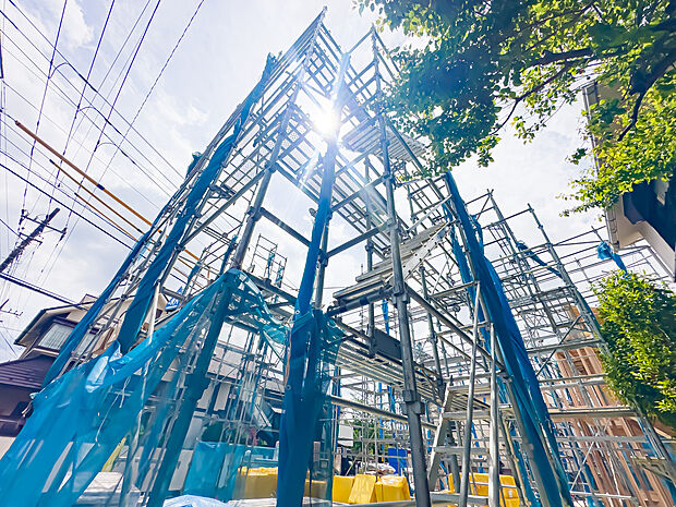 BELS省エネ。地盤サポートシステム20年保証。最長35年住宅保証システム。フラット35S利用可能。2026/4/25撮影