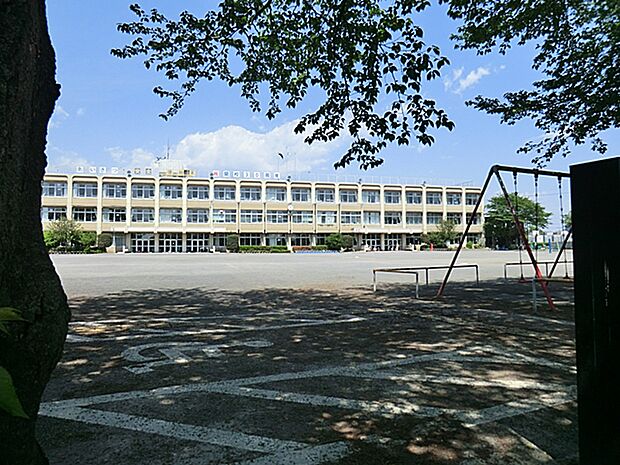 武蔵村山市立第十小学校 985m