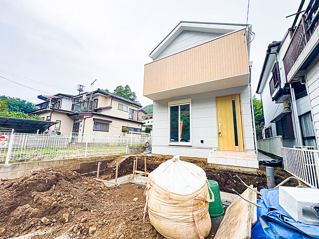 主寝室は約8帖の広さ。大きなクローゼットを2つご用意しております。2026/9/13撮影