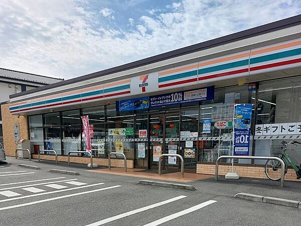 セブンイレブン小平花小金井4丁目店まで約798m