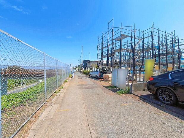 前面道路含む現地 （2026年08月25日撮影）