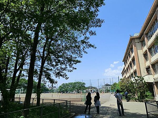 東大和市立第三中学校まで約876m