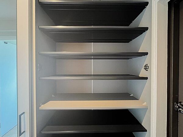 収納豊富な靴棚。ご家族皆さま収納が可能です。