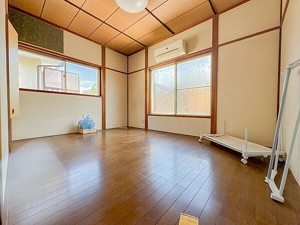 空間演出に拘り整然とセンス良く纏められた室内はの癒し空間でなければなりません。そこで暮らす方々のことを考え抜き、そして造りこんだ空間は上の癒しを提供してくれます。