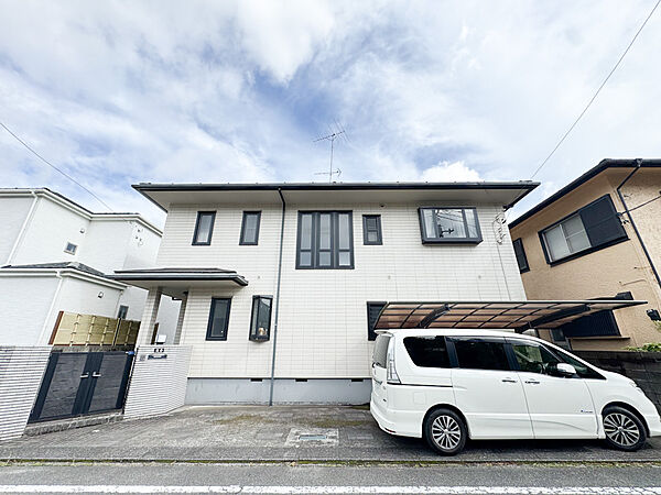 現地外観(2026年6月)リフォーム中ですがご見学いただけます。