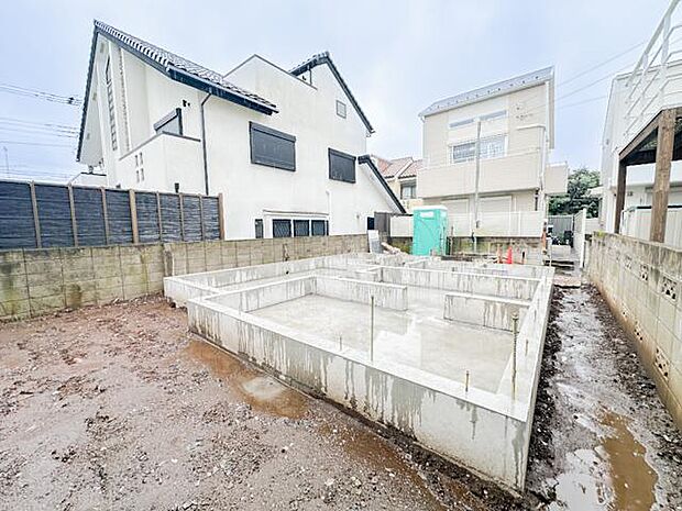 約7.29平米の小屋裏スペースを確保。季節用品や思い出の品、使用頻度の低い荷物などを収納でき、居住空間をすっきり保てます。