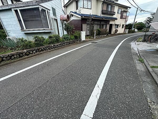 離れ事務所付きのため、事務所賃料の負担軽減にも期待。住居兼事務所として効率的な事業運営をサポートします。