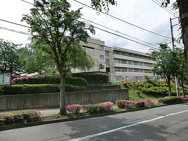 町田市立山崎中学校まで約1137m