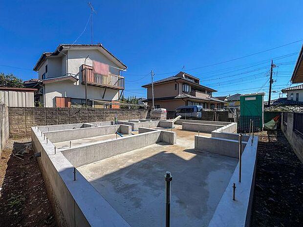 「すっきりとした平坦地」建築がスムーズに進む綺麗な整形地。周囲に高い建物がなく独立感があります。