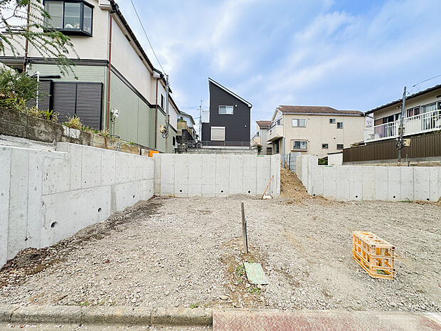 前面道路含む現地 (2026年07月07日撮影)