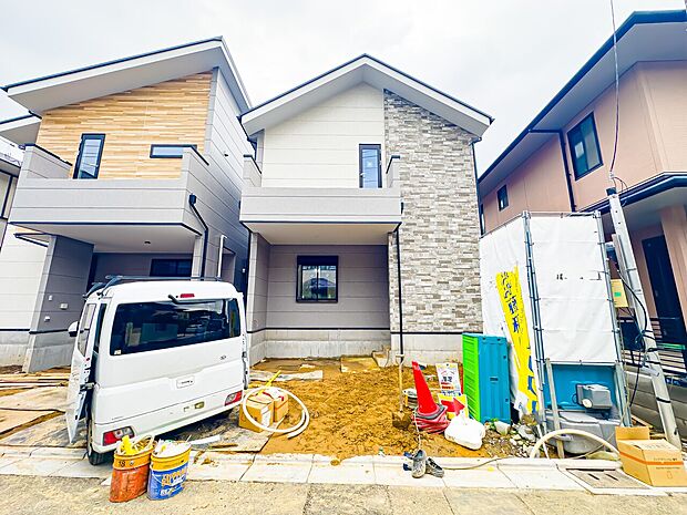 住まいには気付きがあり、住まうごとに様々な角度から違う顔を見せてくれます。新生活は小さな発見の連続です。2026/7/3撮影