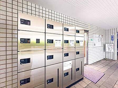 留守の際にも助かる、宅配ボックスをご用意しております。2026/7/16撮影