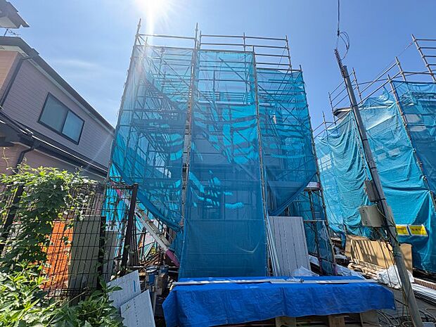 2026年9月上旬完成予定です。