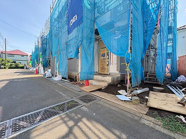 2026年9月上旬完成予定です。