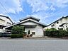 外観：緑豊かな植栽に彩られた落ち着きある外観。敷地81坪ならではの堂々とした美しい佇まいです