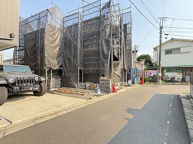 2026年9月完成予定。太陽光蓄電池設備付のオール電化住宅です。